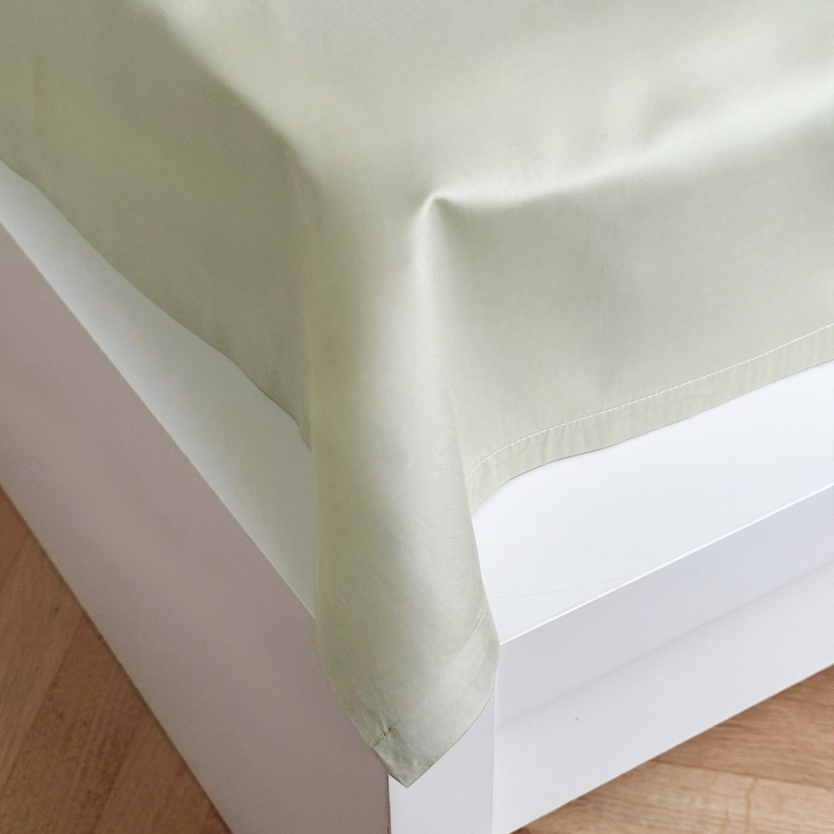 Satin-Bettlaken Eukalyptus & Navy Blue